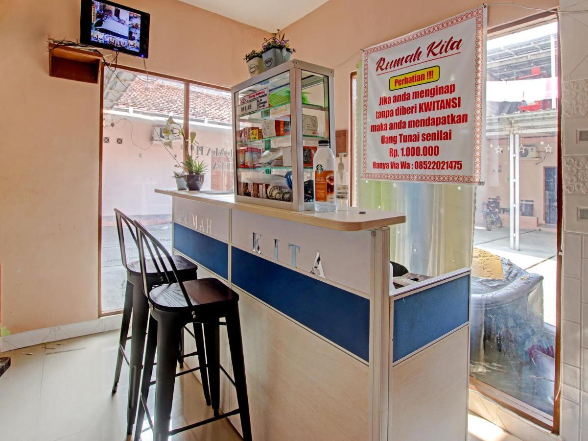 Oyo 91490 Hotel Rumah Kita Cirebon Zewnętrze zdjęcie