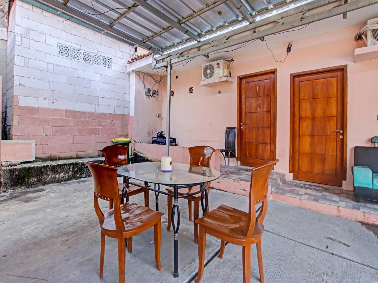 Oyo 91490 Hotel Rumah Kita Cirebon Zewnętrze zdjęcie