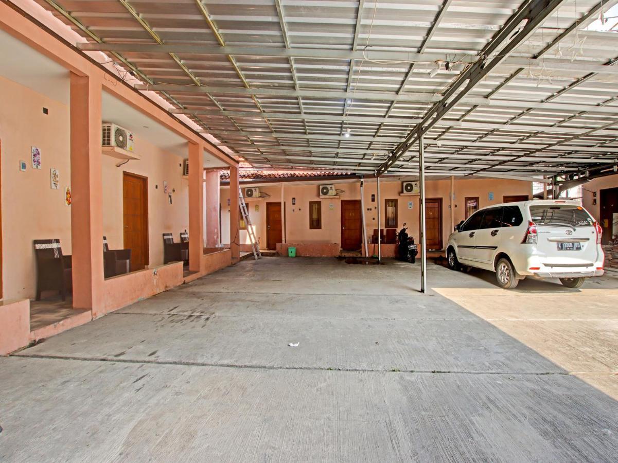 Oyo 91490 Hotel Rumah Kita Cirebon Zewnętrze zdjęcie