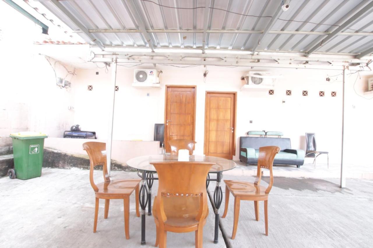 Oyo 91490 Hotel Rumah Kita Cirebon Zewnętrze zdjęcie